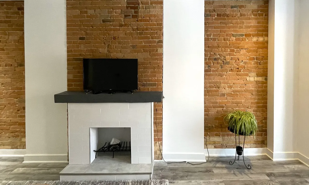 Att/Row/Twnhouse kitchen at 108 Seaton St Toronto