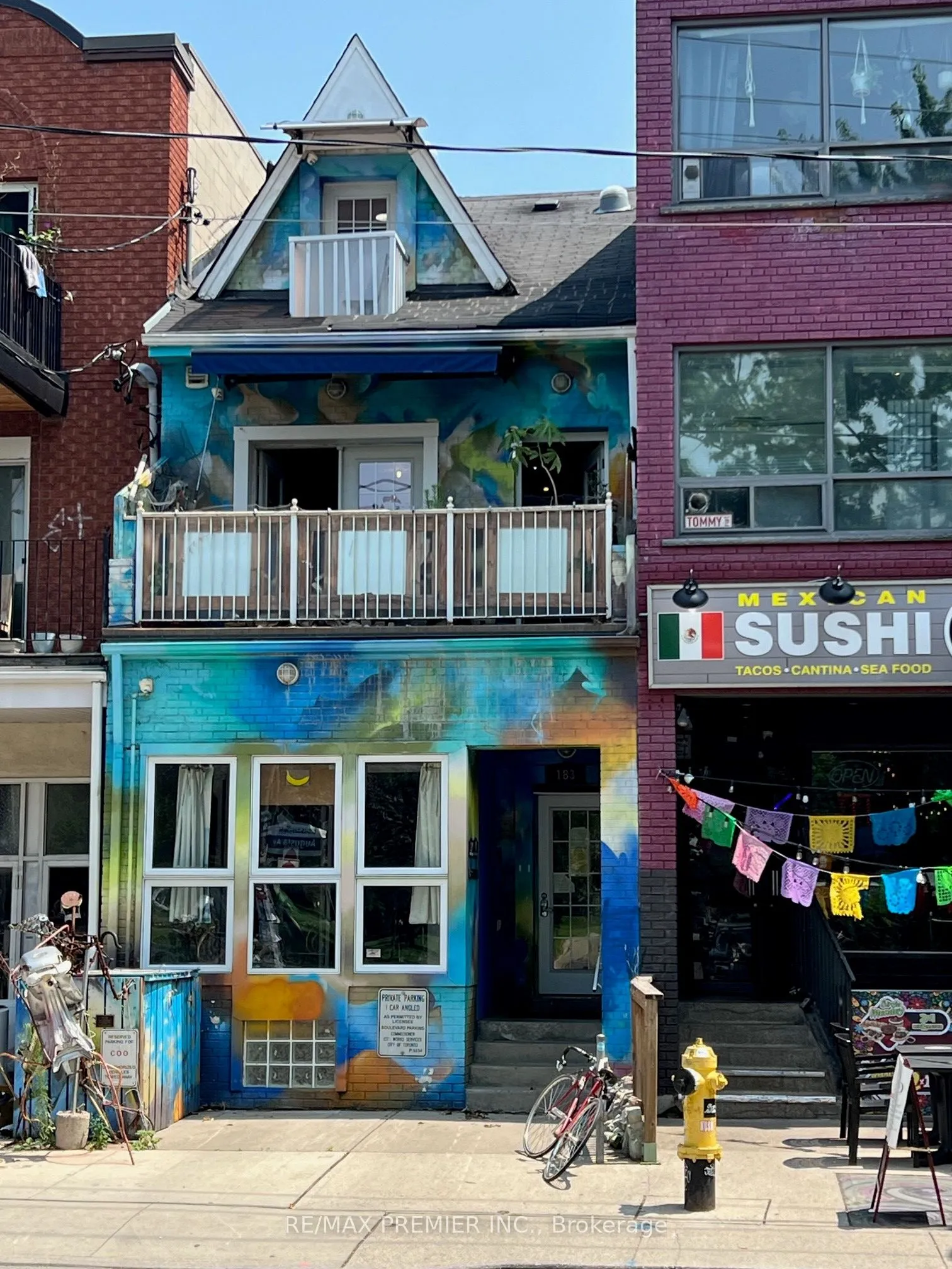 183 Augusta Avenue, Toronto, ON M5T 2L4