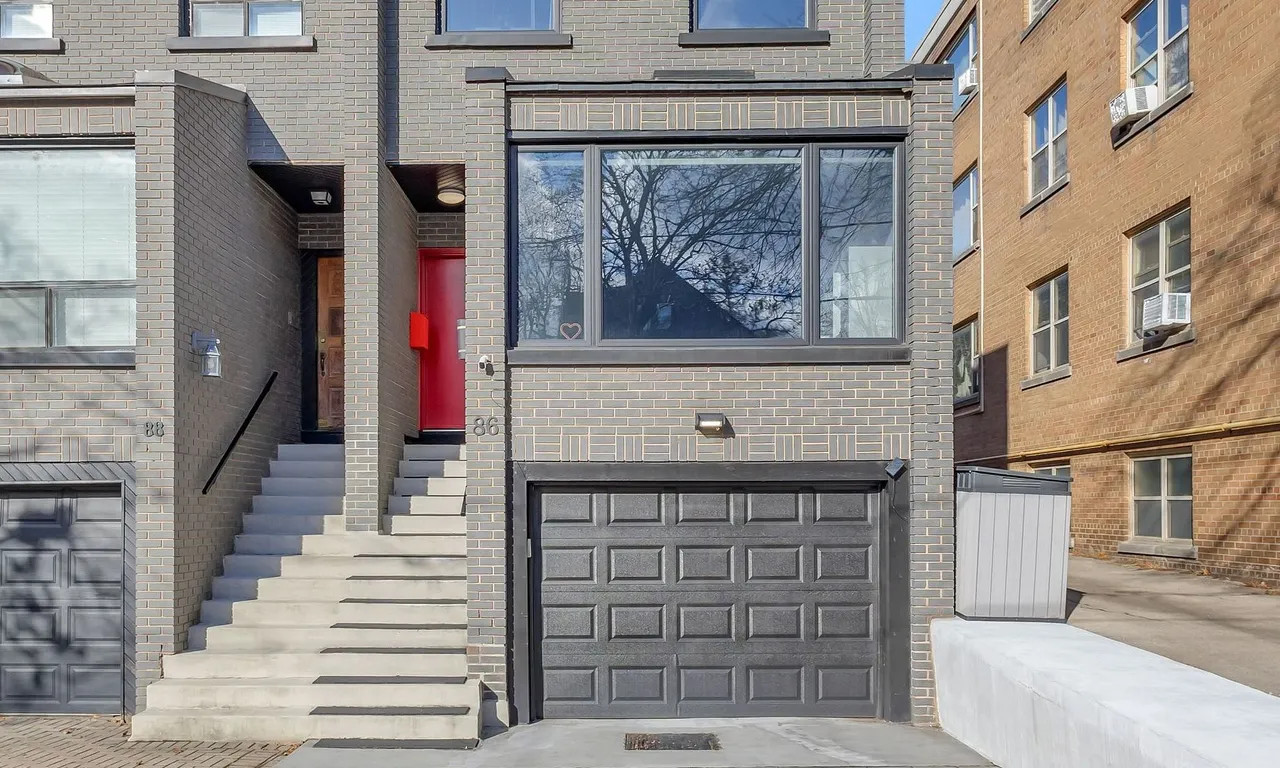 86 Castlefield Ave, Toronto, ON M4R 1G4