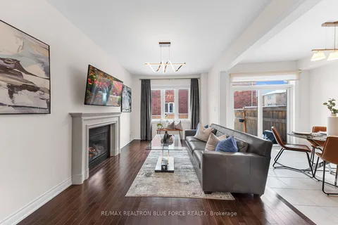 27 Goldthread Terr, Toronto, ON M3H 0B9