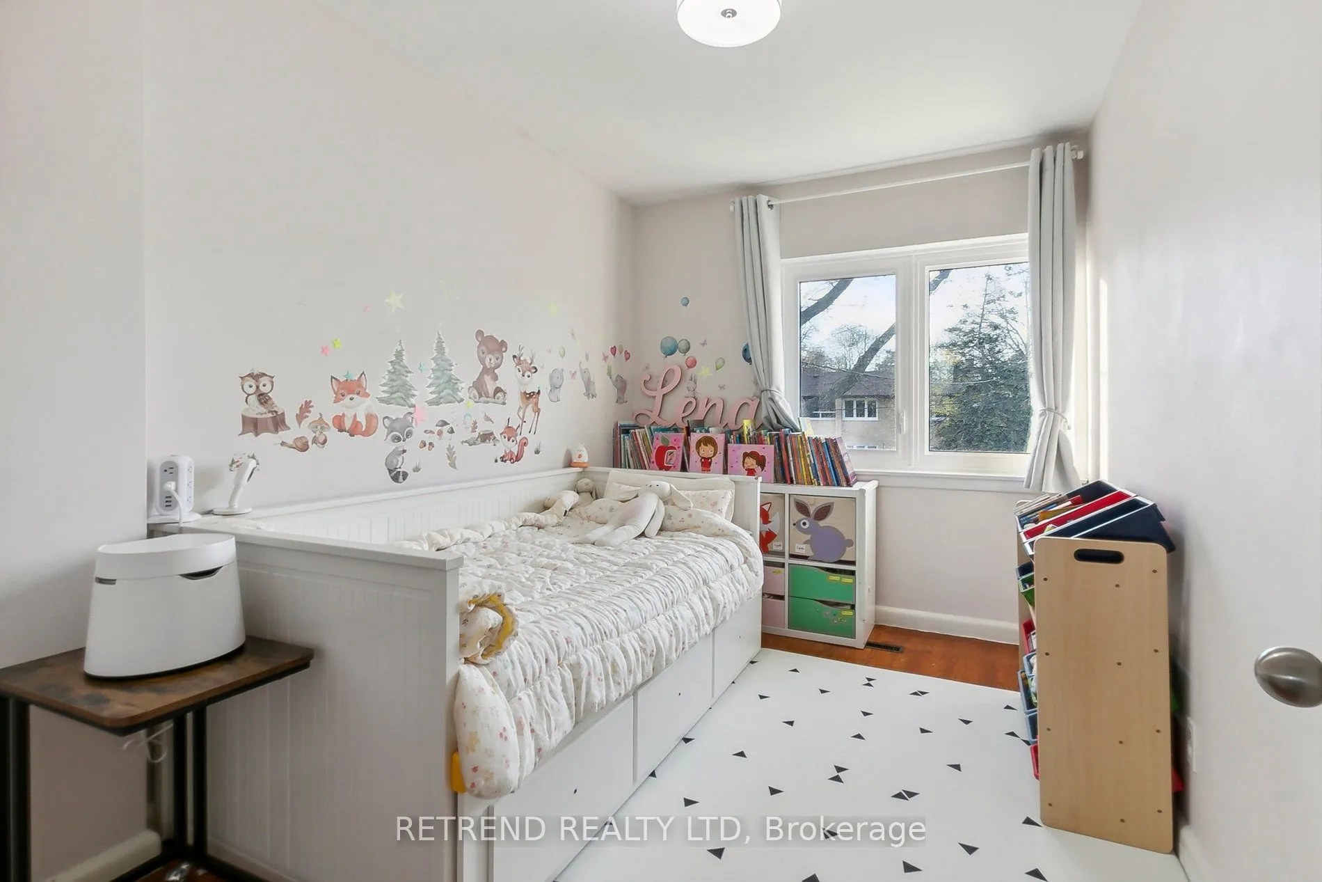 Condo Townhouse living room at 58 Broadpath Road Toronto