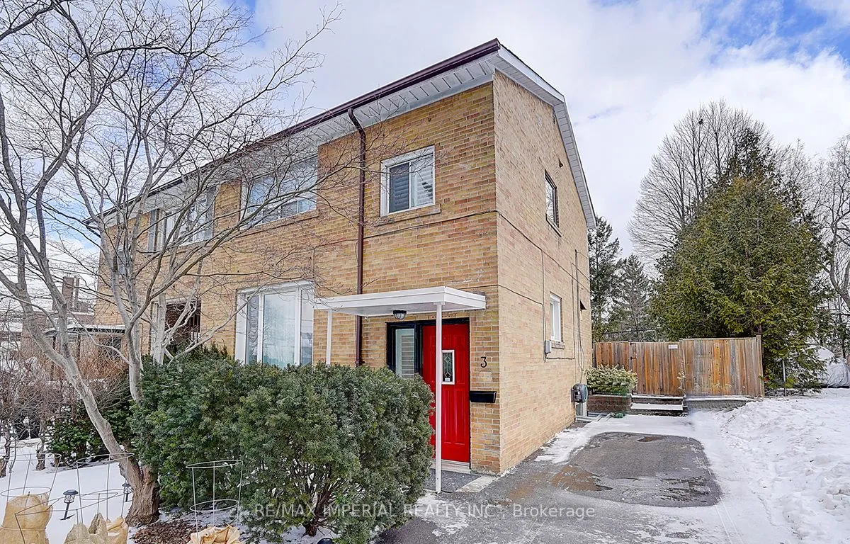 3 Guytoi Crt, Toronto, ON M3C 1Y1