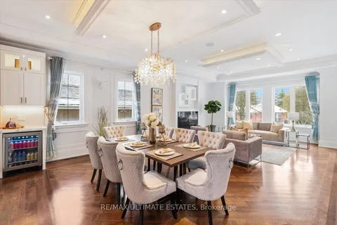 26 Madawaska Ave, Toronto, ON M2M 2P9