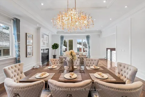 26 Madawaska Ave, Toronto, ON M2M 2P9