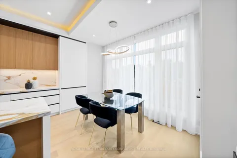 68 Lynnhaven Rd, Toronto, ON M6A 2K9