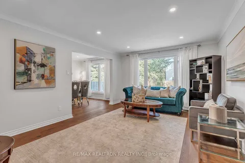 47 Robinter Dr, Toronto, ON M2M 3R4