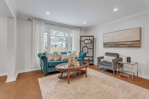 47 Robinter Dr, Toronto, ON M2M 3R4