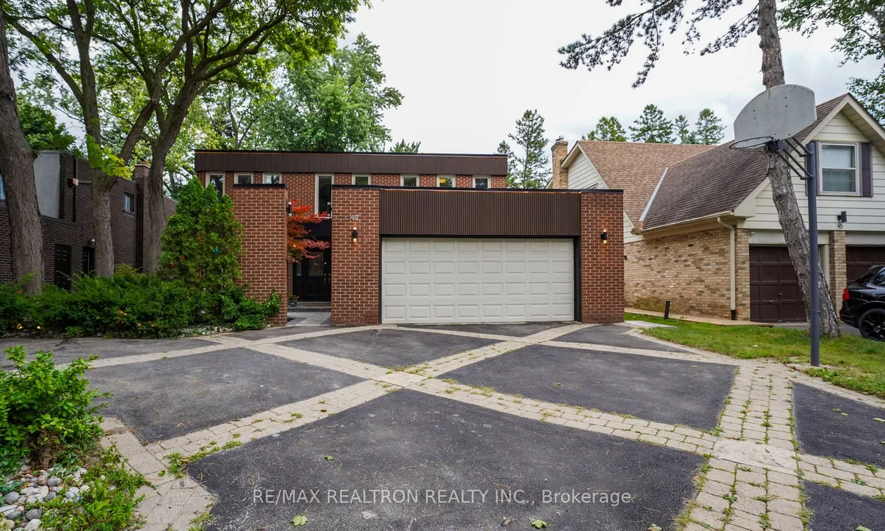 47 Robinter Dr, Toronto, ON M2M 3R4
