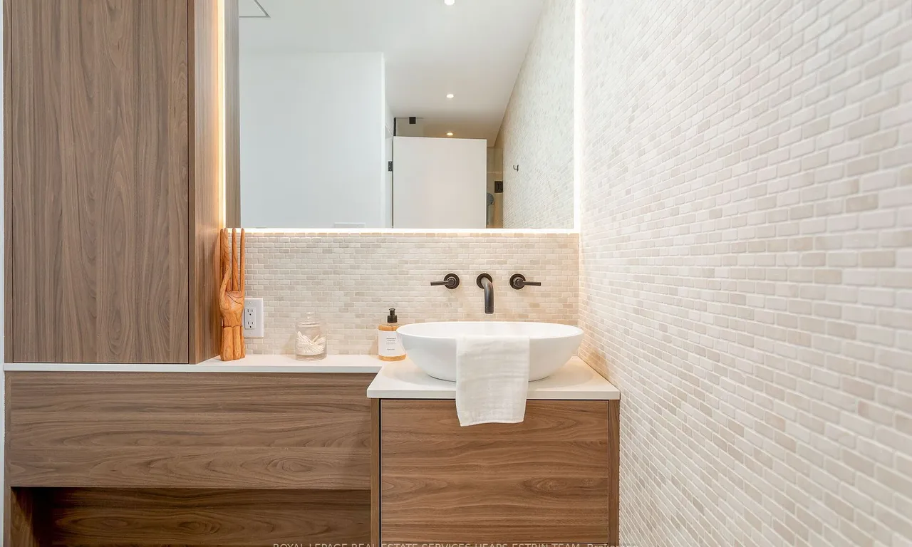 Att/Row/Twnhouse living room at 100 Sumach St Toronto