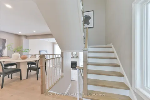 56 Stillwater Cres, Toronto, ON M2R 3S2