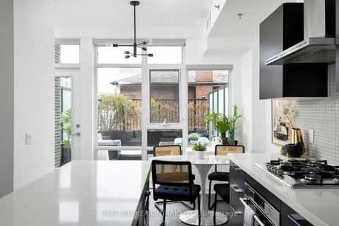 41 Ossington Ave, Toronto, ON M6J 2Y9