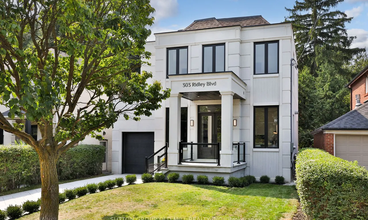303 Ridley Blvd, Toronto, ON M3H 1K8