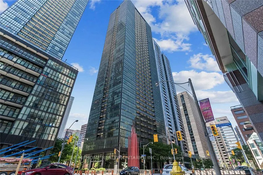 Condo Apt 2 bedroom 2 bathroom at 110 Charles St in Toronto - MLS# C11975256