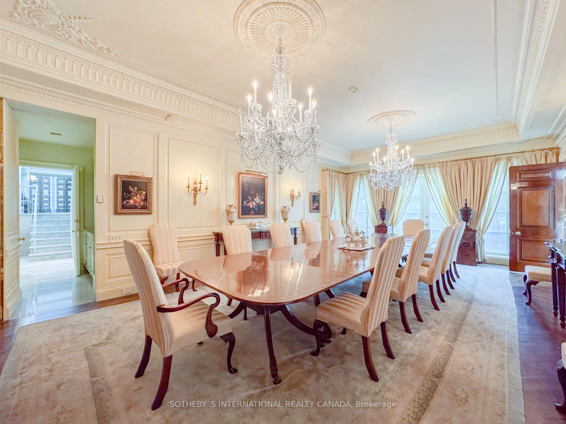 241 Strathallan Wood, ON M5N 1T5