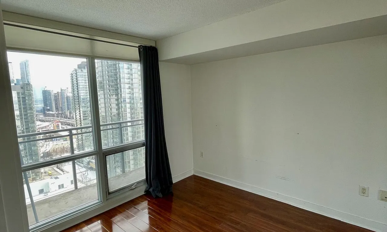 Condo Apt interior view at 15 Fort York Blvd Toronto