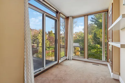 105 Cluny Dr, Toronto, ON M4W 2R5