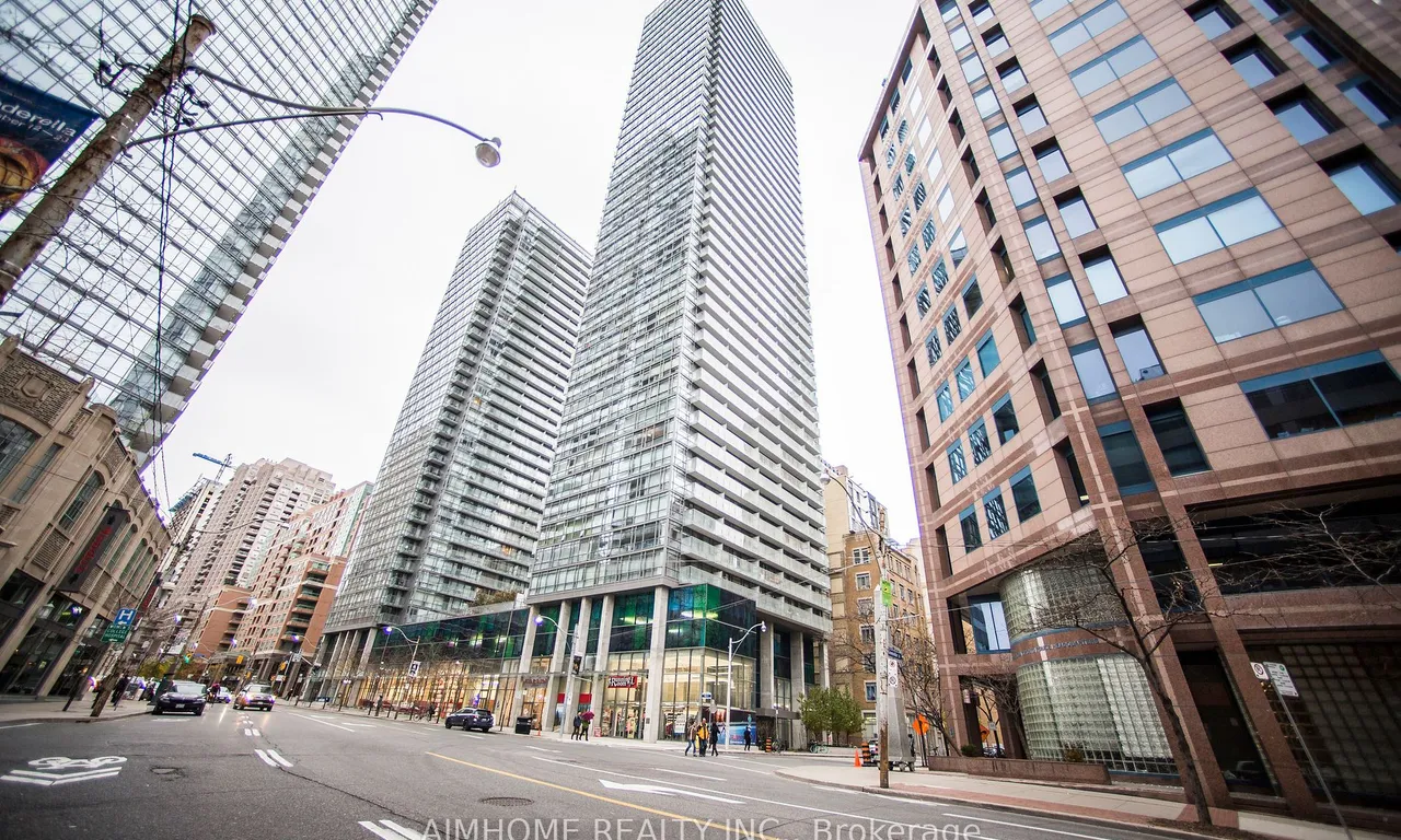 Condo Apt 1 bedroom 1 bathroom at 37 Grosvenor St in Toronto - MLS# C11976546