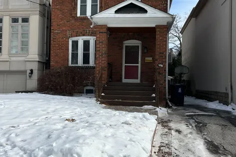 1051 Spadina Road, Toronto, ON M5N 2M7