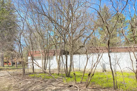 48 The Bridle Path, ON M2L 1C8