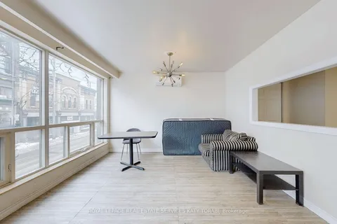 566 Queen Street, Toronto, ON M5V 2B5