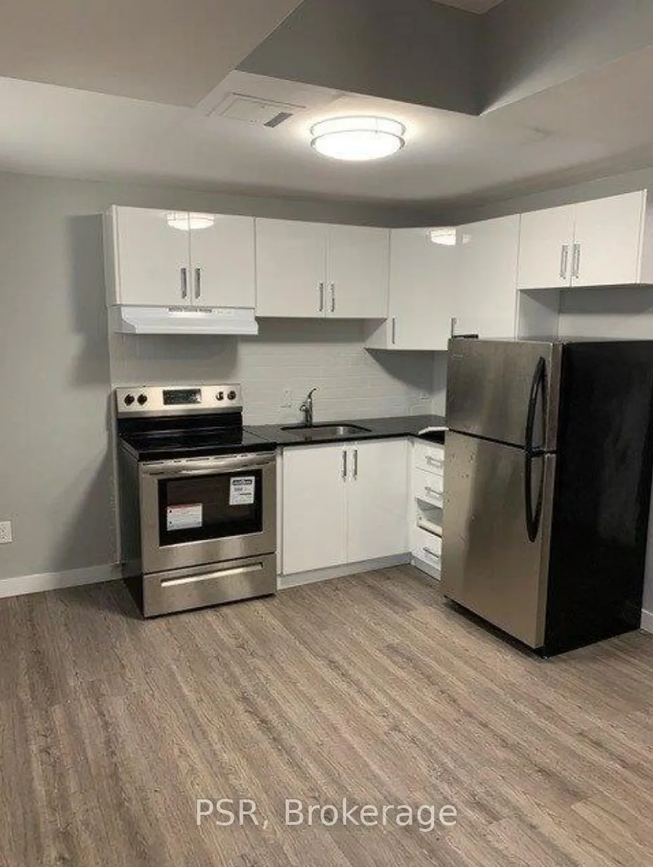 205 Gerrard Street, Toronto, ON M5A 2E7