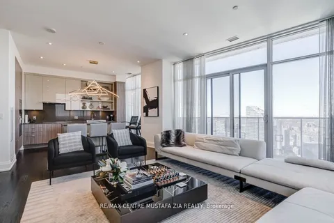 100 Harbour Street, Toronto, ON M5J 2T5