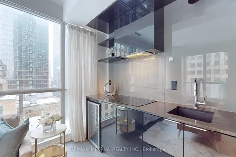 70 Temperance Street, Toronto, ON M5H 4E8