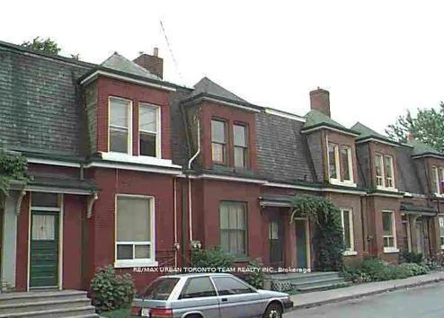 7 Mark Street, Toronto, ON M5A 1Z3