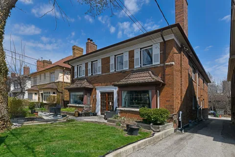 147 Highbourne Road, Toronto, ON M5P 2J8