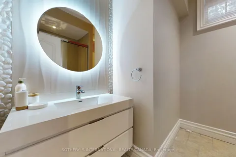 28 Glenorchy Road, ON M3C 2P9