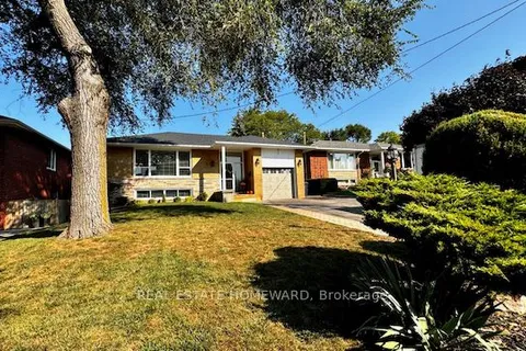 12 Kenewen Court, Toronto, ON M4A 1R8