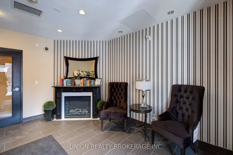 539 Jarvis Street, Toronto, ON M4Y 2H7