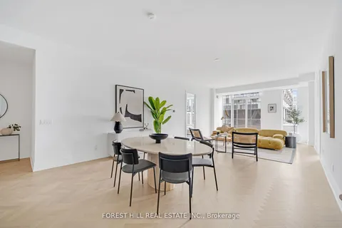 455 Wellington Street, Toronto, ON M5V 0V8