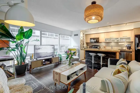 205 Frederick Street, Toronto, ON M5A 4V3