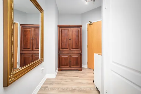 2 Edith Drive, Toronto, ON M4R 2H7