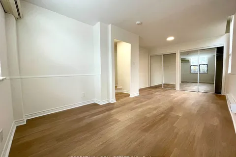 423 Avenue Road, Toronto, ON M4V 2H7