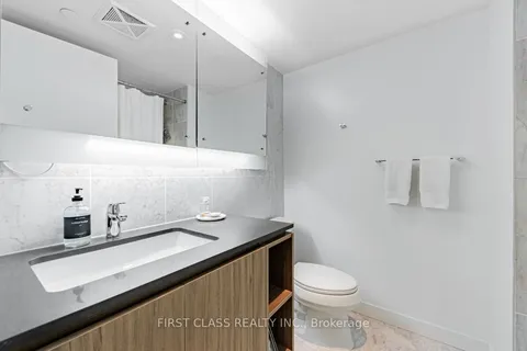 80 Queens Wharf Road, Toronto, ON M5V 0J3