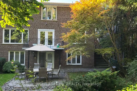 236 York Mills Road, ON M2L 1L1