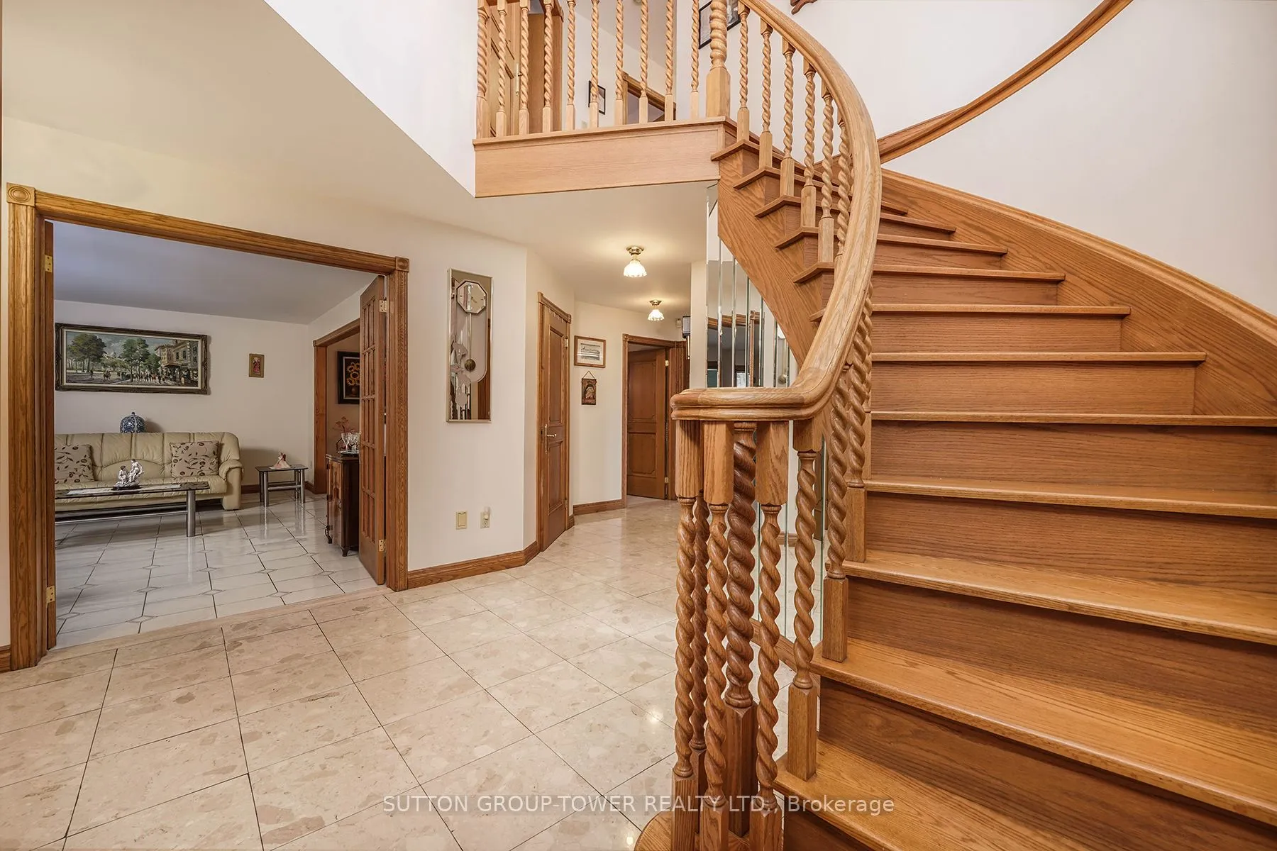 531 Lauder Avenue, Toronto, ON M6E 3J5