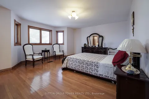 531 Lauder Avenue, Toronto, ON M6E 3J5