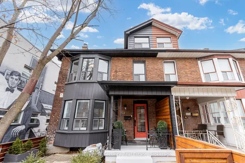 204 Montrose Avenue, Toronto, ON M6G 3G7
