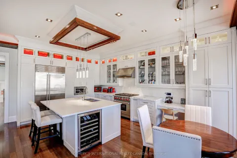 52 Carmichael Avenue, Toronto, ON M5M 2W7