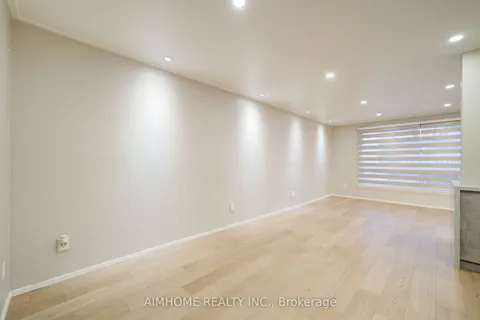101 Marbury Crescent, Toronto, ON M3A 2G3