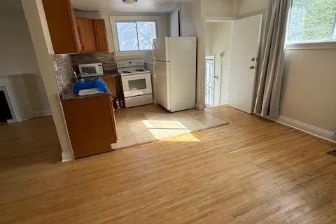 227 Sheppard Avenue, Toronto, ON M2N 1N2