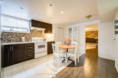 7 Lebos Road, Toronto, ON M2H 2L8