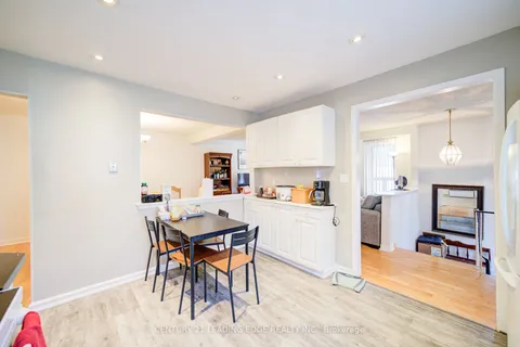 7 Lebos Road, Toronto, ON M2H 2L8