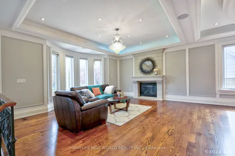 120 Homewood Avenue, Toronto, ON M2M 1K3