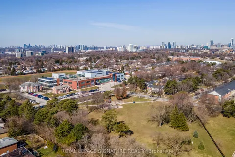 181 Broadlands Boulevard, Toronto, ON M3A 1K4