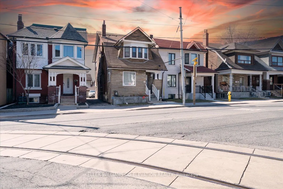 172 Oakwood Avenue, Toronto, ON M6E 2T9
