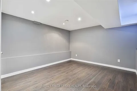 323 Ontario Street, Toronto, ON M5A 2V8